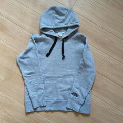 ノースフェイス パーカーの画像