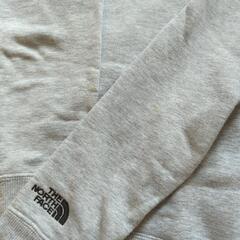 ノースフェイス パーカーの画像