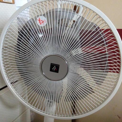 扇風機リモコン付き、メーカーシャープ、新品未使用品です。