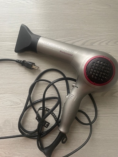 ヘアビューザー　ドライヤー
