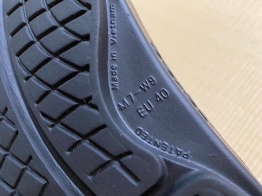 OOFOS 26センチ　ウーフォス