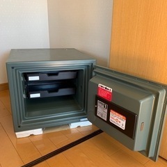 金庫