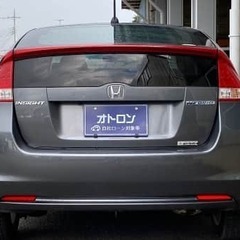 スタイリッシュなコンパクトカー！の画像