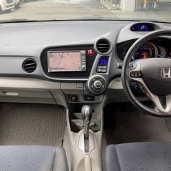 スタイリッシュなコンパクトカー！