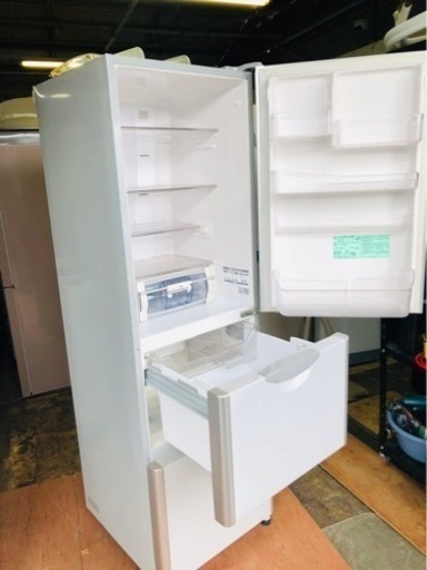 北九州市内配送無料　保証付き　日立 HITACHI R-S300DMV HM [真空チルドV冷蔵庫 (302L・右開） 3ドア メタリ