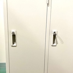 ロッカー　6人用鍵付きの画像
