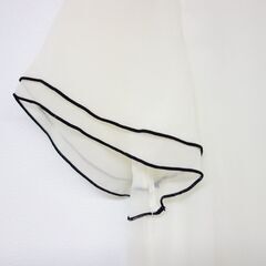 【No.1】C.D.S 半袖フリルブラウス オフホワイト Mサイズの画像