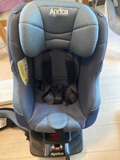 【値下げ】アップリカ クルリラAD　ライトネイビーNV　ISOFIX/シートベルト対応チャイルドシート