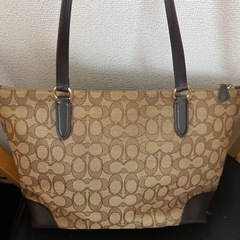 coach トートバッグ ほぼ新品の画像