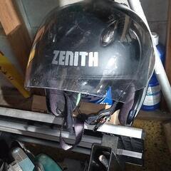 ヘルメットの画像