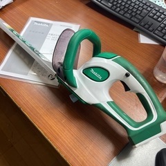 マキタ　充電式生垣バリカン