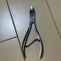ニッパー型爪切りの画像