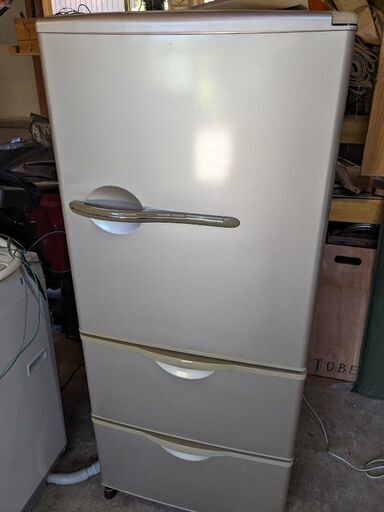 中古品中型冷蔵庫