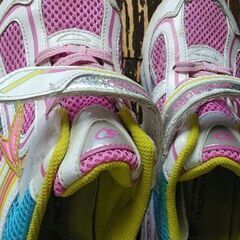 子ども用のスニーカー（21､5ｾﾝﾁ）の画像