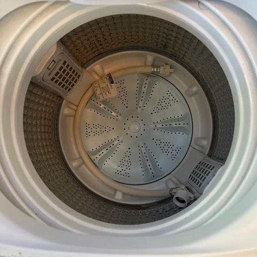 2022年式洗濯機7kg. 送料設置込み