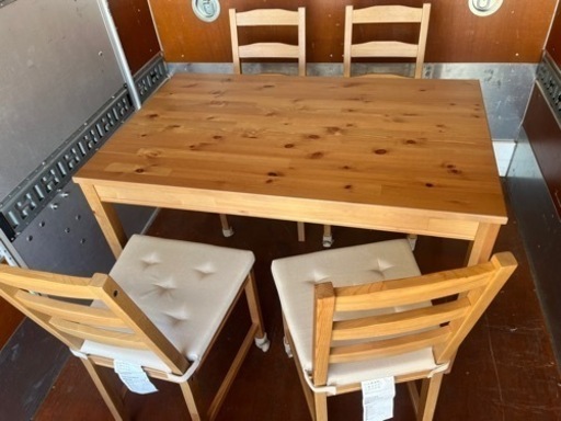 IKEA JOKKMOKKダイニングテーブル4脚