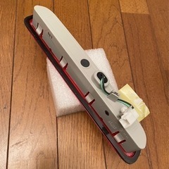 ハイエース200純正ハイマウントの画像