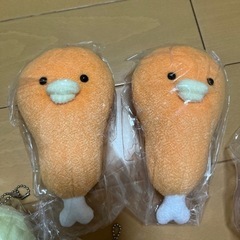 ※期間限定！すみっコぐらしケーキ、チキップダンサーズ小チキン、ポーチセットの画像