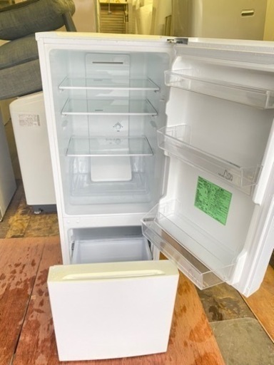 冷凍冷蔵庫　HERBRelax（ハーブリラックス） YRZ-F15E1 2ドア HERBRelax（ハーブリラックス） YRZ-F15E1(W) 2ドアノンフロン