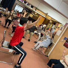【週1回～OK！WワークOK！未経験歓迎！】半日型シニアフィットネスで楽しく運動のサポート！の画像