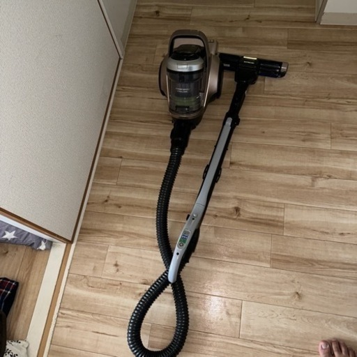 日立　サイクロン掃除機