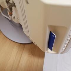 19型液晶テレビ　11年製の画像