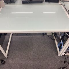 ワークデスク ガラストップ スチール脚 　1台