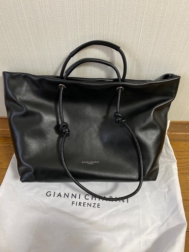 GIANNI CHIARINI 黒革トートバッグ