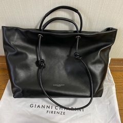 GIANNI CHIARINI 黒革トートバッグ