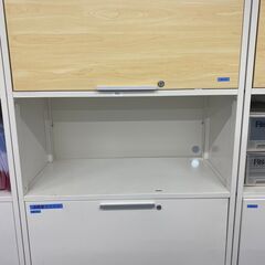 ESSEN　フラップドアスチールキャビネット　　1台の画像