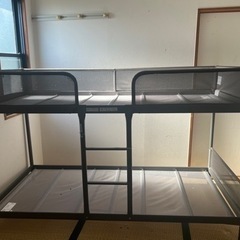 2段ベッドの画像