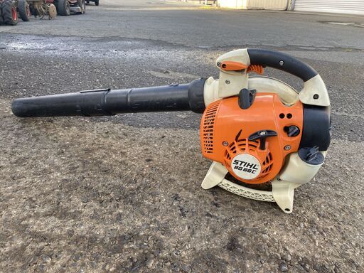 現物確認 初期不良対応します 整備済 スチール　STIHL 低振動パワフル 27.2cc エンジンブロワ　BG86C 最大風速 89 m/s 最大風量 810 m3/h