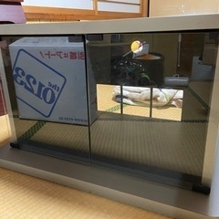 古いけど、まだ使えます！テレビ台の画像