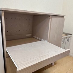 【8/31まで最終値下】LOWYA 食器棚の画像