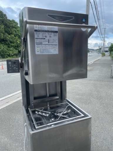 ■中古品 ホシザキ業務用食器洗浄機 JWE-680UA 2009年 3相200V 60Hz専用 動作問題なし ■