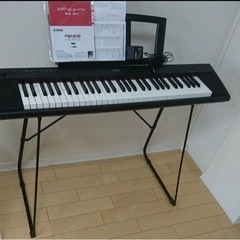 期限が近いため最終価格　電子キーボードの画像