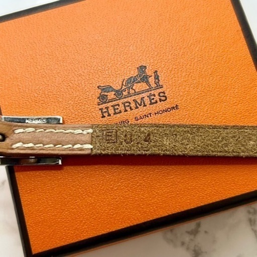 値下げしました?【極美品】HERMES エルメス 4連レザー チョーカー ブレスレット  シルバー金具