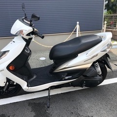 原付2種　シグナスx 台湾5期　パールホワイトの画像