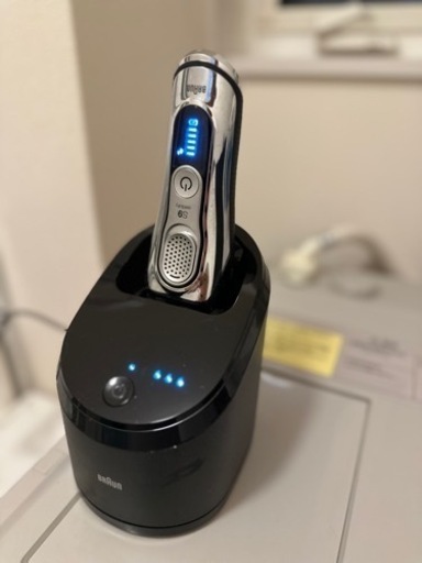 美品 髭剃り ブラウン BRAUN Series 9