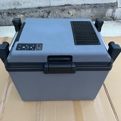 車載用クーラーボックス　冷蔵庫・保温　中古品　早い者勝ち〜‼️