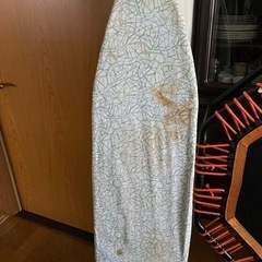 IKEA イケアアイロン台　難ありの画像