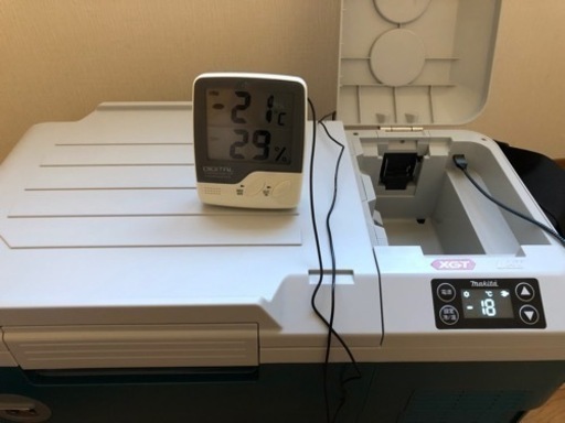 マキタ　保温冷蔵庫　CW001G