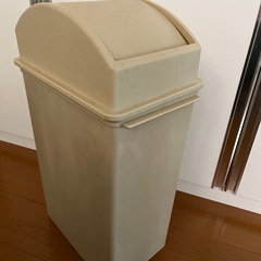 中古　ゴミ箱　25L