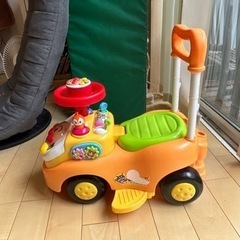 アンパンマンよくばりビジーカーの画像