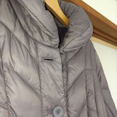 送料込　ダウンコート　女性　９号　中古の画像