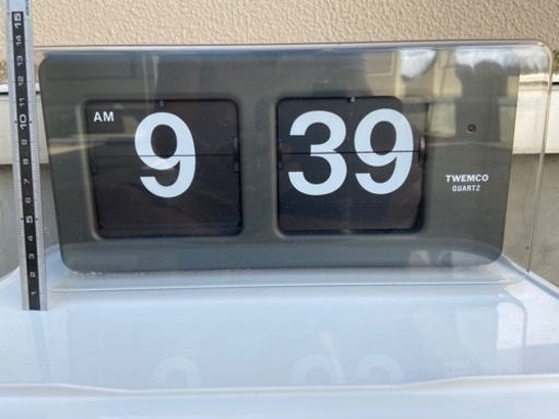 レトロ　アンティーク　ビンテージ　懐かし　国鉄の時刻表地板を思い出すアナログなパタパタ時計　クォーツでの可動なのでほぼ狂いはないです！