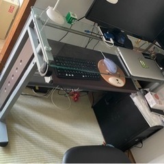 パソコンデスク(値下げ中)の画像