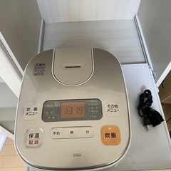 炊飯器・棚の画像