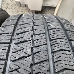 スタッドレスタイヤ　ブリザックVRX2　215/55r17　4本の画像