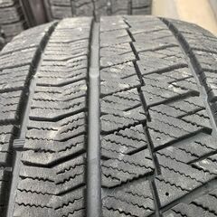 スタッドレスタイヤ　ブリザックVRX2　215/55r17　4本の画像